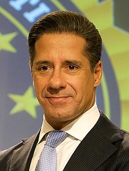 256px-Alberto_M._Carvalho,_2015